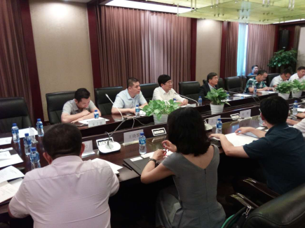  長(zhǎng)春市深化智慧城市、醫(yī)養(yǎng)結(jié)合色小鎮(zhèn)、觀(guān)光城鎮(zhèn)開(kāi)發(fā)等項(xiàng)目合作交流會(huì)現(xiàn)場(chǎng)