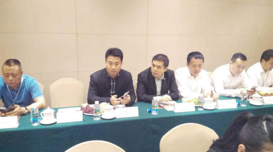 仟億達(dá)作為龍商會成員，積投身節(jié)能環(huán)保能源事業(yè)，利用生物質(zhì)多聯(lián)產(chǎn)、碳交易等業(yè)務(wù)為龍江做貢獻(xiàn)，助力龍江經(jīng)濟(jì)發(fā)展。