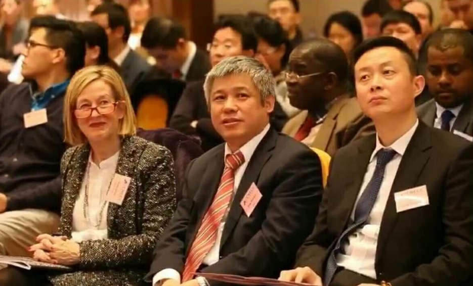 仟億達(證券代碼831999)董事長鄭兩斌應(yīng)邀參加“2017中國能源春聯(lián)誼會” 仟億達(證券代碼831999)董事長鄭兩斌應(yīng)邀參加“2017中國能源春聯(lián)誼會”