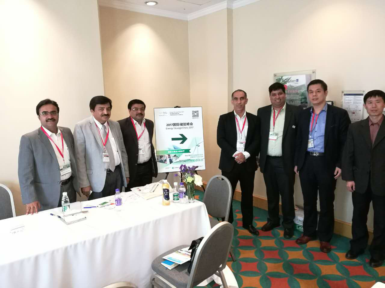 仟億達(dá)集團(tuán)董事長鄭兩斌參加2017儲能峰會(huì) 仟億達(dá)集團(tuán)董事長鄭兩斌參加2017儲能峰會(huì)