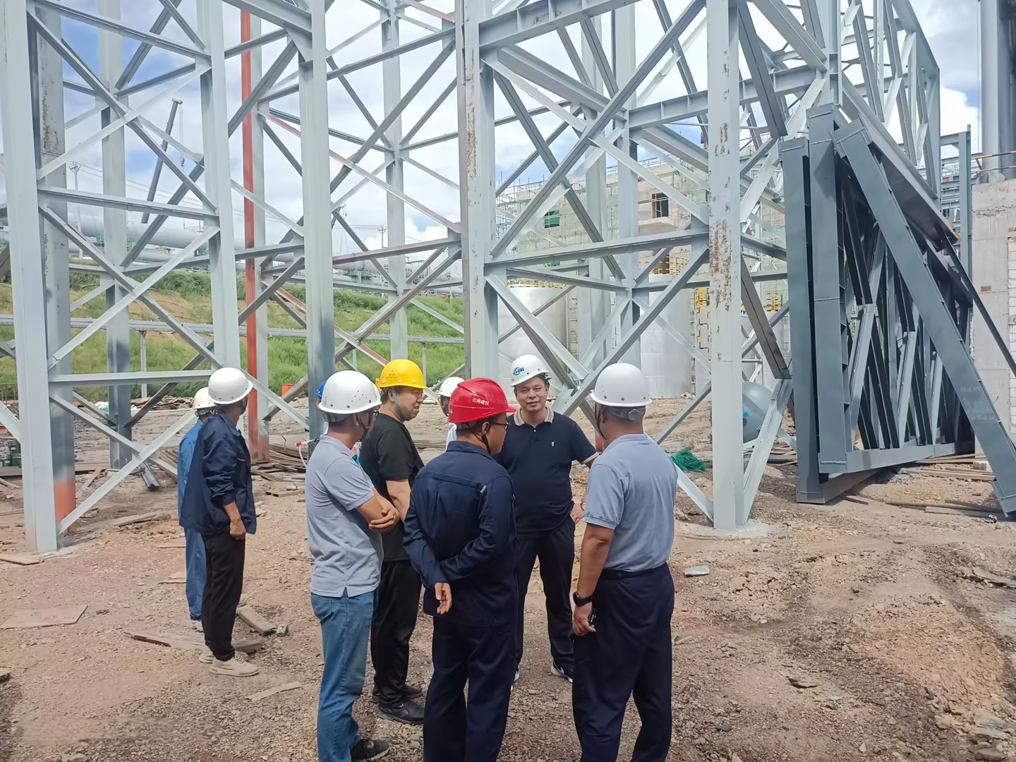 真情厚誼，中秋國慶共度！ ——仟億達領導蒞臨項目現場